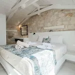 Yiannis Vila