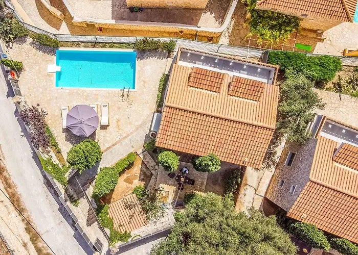 Yiannis Villa